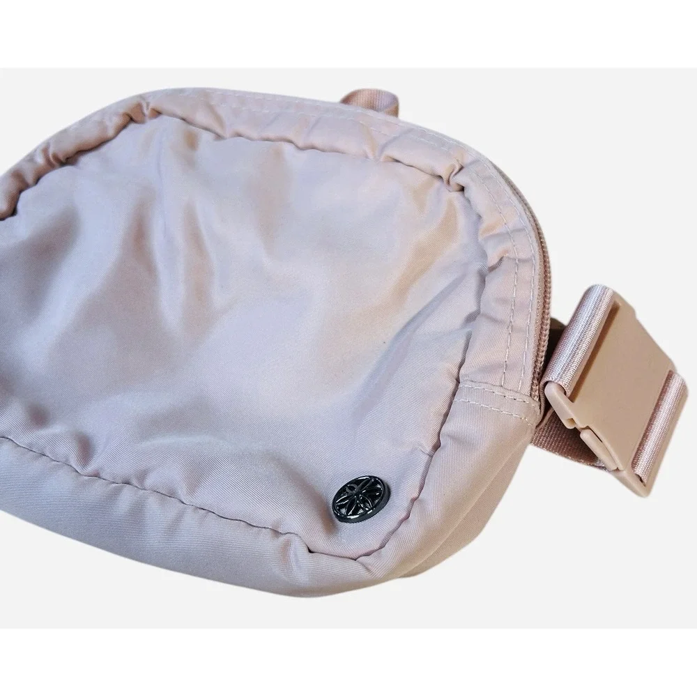 Gaiam Pink Fanny Pack Belt‎ Bag Side Waist Pouch Adjustable Strap Preowned Gym